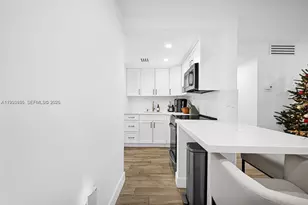 8609 SW 68th Ct, Pinecrest, FL 33156 - Photo 18