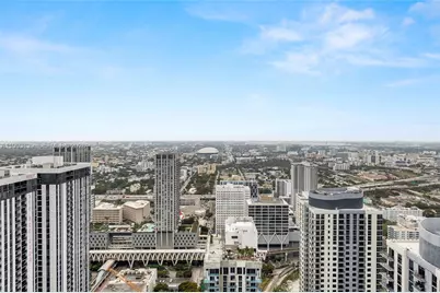 159 NE 6th St #5104, Miami, FL 33132 - Photo 12