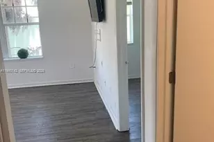 1244 Pennsylvania Ave, Miami Beach, FL 33139 - Photo 10