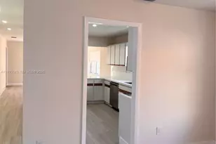 2194 SW 57th Ct, Miami, FL 33155 - Photo 8