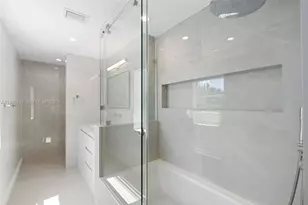 634 W 47th St, Miami Beach, FL 33140 - Photo 20