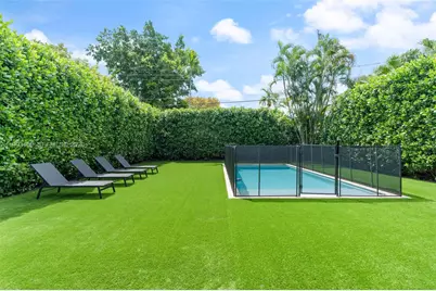 634 W 47th St, Miami Beach, FL 33140 - Photo 36