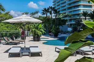 300 South Pointe Dr, Miami Beach, FL 33139 - Photo 40