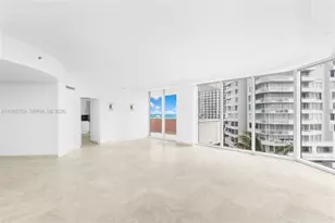 300 South Pointe Dr, Miami Beach, FL 33139 - Photo 6