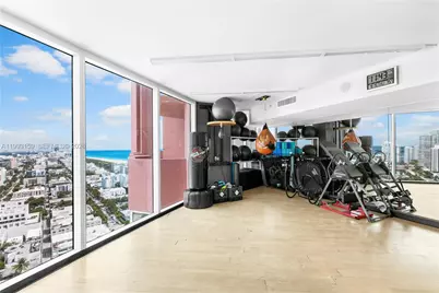 300 S Pointe Drive #801, Miami Beach, FL 33139 - Photo 38