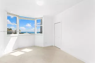 300 South Pointe Dr, Miami Beach, FL 33139 - Photo 20