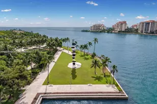 300 South Pointe Dr, Miami Beach, FL 33139 - Photo 44