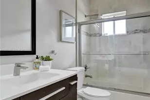 62 NE 26th St, Wilton Manors, FL 33305 - Photo 28