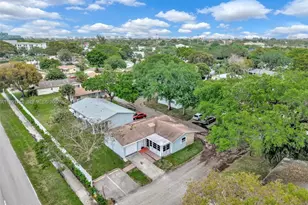 2528 SW Natura Blvd, Deerfield Beach, FL 33441 - Photo 34