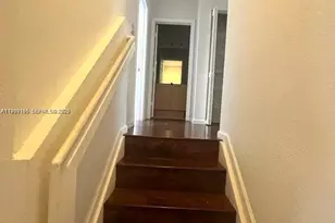 8706 NW 38th Dr, Coral Springs, FL 33065 - Photo 6