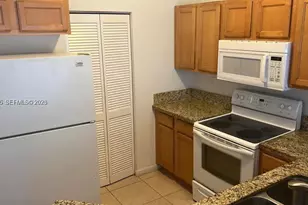 8706 NW 38th Dr, Coral Springs, FL 33065 - Photo 2
