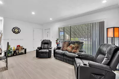 340 W 55th St, Hialeah, FL 33012 - Photo 6