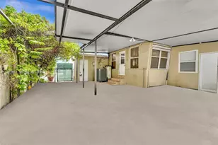 340 W 55th St, Hialeah, FL 33012 - Photo 28