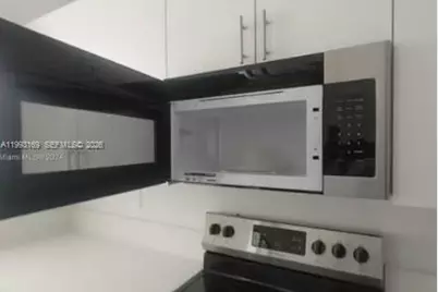 28600 SW 134th Ct, Homestead, FL 33033 - Photo 4