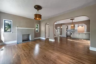 447 Giralda Ave, Coral Gables, FL 33134 - Photo 8