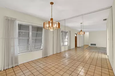 10753 SW 118th St, Miami, FL 33176 - Photo 8