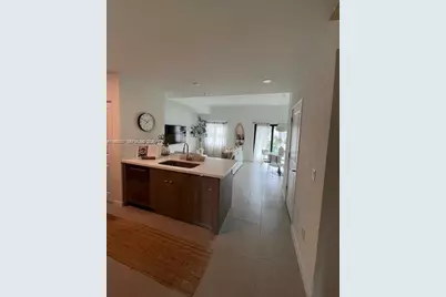 2526 Pierce St #10, Hollywood, FL 33020 - Photo 4