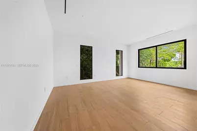 2360 SW 32nd Ave #Right, Miami, FL 33145 - Photo 18