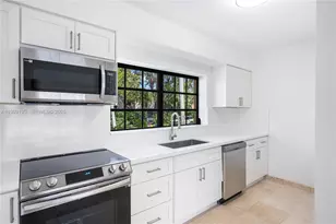 7531 Beach View Dr, North Bay Village, FL 33141 - Photo 18