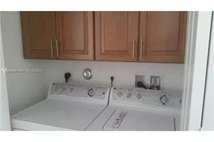 5223 SW 77th Way, Davie, FL 33328 - Photo 12