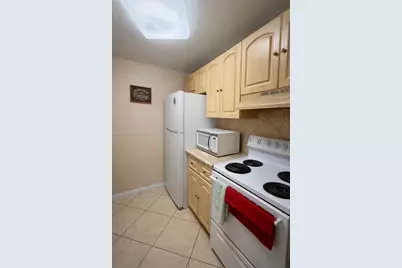 [Address not provided], Miami, FL 33193 - Photo 4