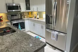 6386 N Milk Wagon Ln, Miami Lakes, FL 33014 - Photo 8