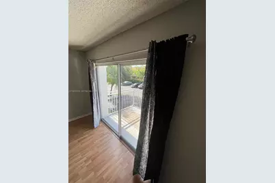 11232 SW 12th St #201, Pembroke Pines, FL 33025 - Photo 8