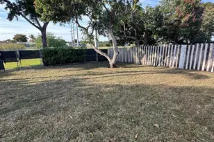 2110 NW 91st Terrace, Pembroke Pines, FL 33024 - Photo 26