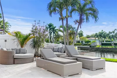2207 NE 16th Ave, Wilton Manors, FL 33305 - Photo 28