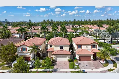 10021 NW 87th Ter, Doral, FL 33178 - Photo 1