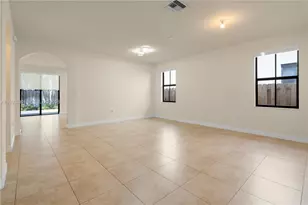 10021 NW 87th Terrace, Doral, FL 33178 - Photo 8