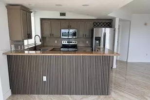 4242 NW 2nd St, Miami, FL 33126 - Photo 4