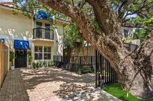3274 Gifford Ln, Miami, FL 33133 - Photo 2