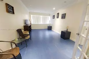 401 Golden Isles Dr, Hallandale Beach, FL 33009 - Photo 18
