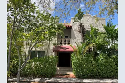 712 SW 56 Av #7B, Coral Gables, FL 33134 - Photo 1