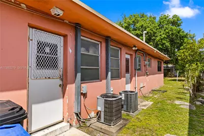 53 NW 169th St, North Miami Beach, FL 33169 - Photo 40