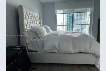 500 Brickell Ave #3307, Miami, FL 33131 - Photo 8