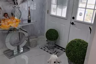 6035 Caprice Dr, Jacksonville, FL 32244 - Photo 4