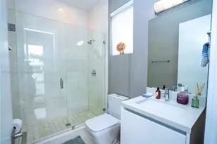 10272 NW 75th Terrace, Doral, FL 33178 - Photo 12