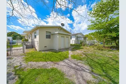 1887 NW 48th St #1887, Miami, FL 33142 - Photo 14