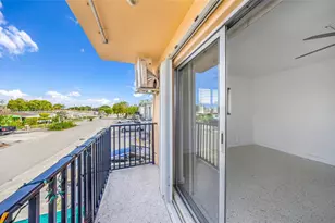 955 W 23rd St, Hialeah, FL 33010 - Photo 30