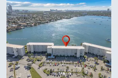 3010 Marcos Dr #R308, Aventura, FL 33160 - Photo 2