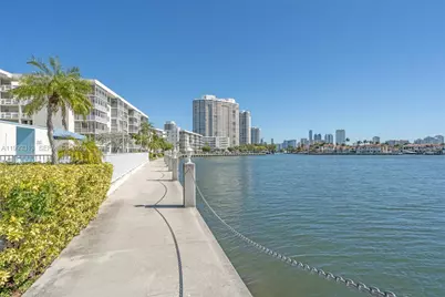 3010 Marcos Dr #R308, Aventura, FL 33160 - Photo 18