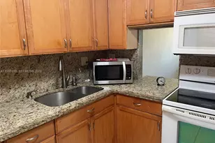 2300 Park Ln, Hollywood, FL 33021 - Photo 6