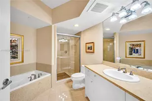 20000 E Country Club Dr, Aventura, FL 33180 - Photo 14