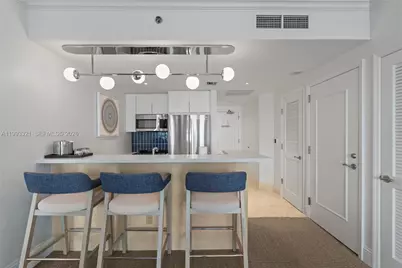 4401 Collins Ave #2610/2612, Miami Beach, FL 33140 - Photo 18