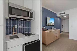 4401 Collins Ave, Miami Beach, FL 33140 - Photo 52