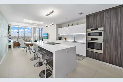 851 NE 1st Ave #3401, Miami, FL 33132 - Photo 14