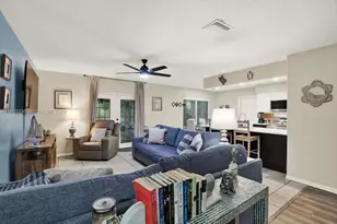 15521 Wetstone Dr, Tampa, FL 33613 - Photo 8