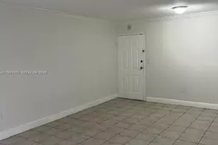 9453 SW 76th St, Miami, FL 33173 - Photo 2